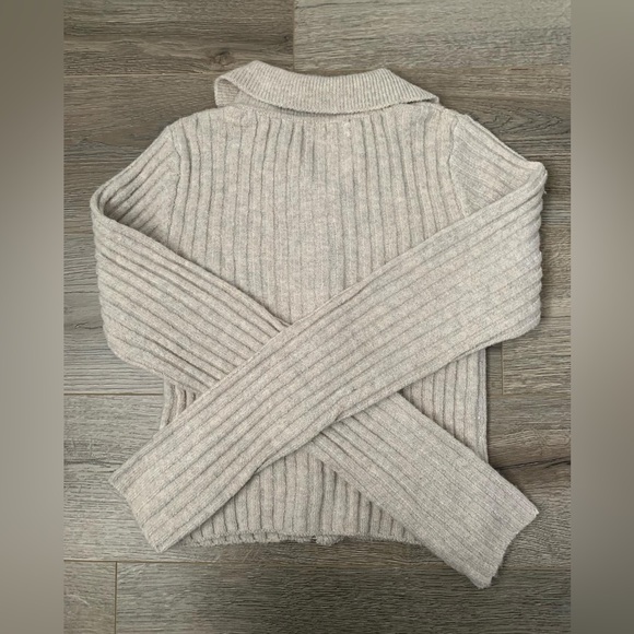 William Rast Sweater - Picture 2 of 2